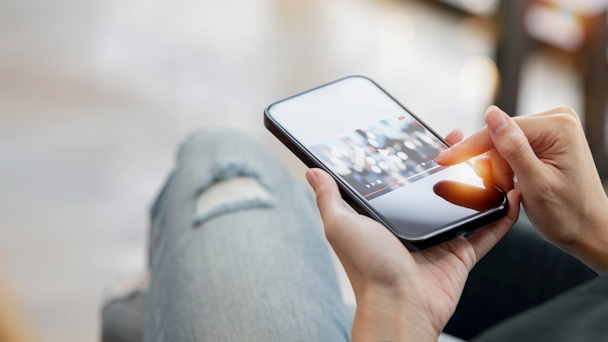 Video on mobile Video on mobile